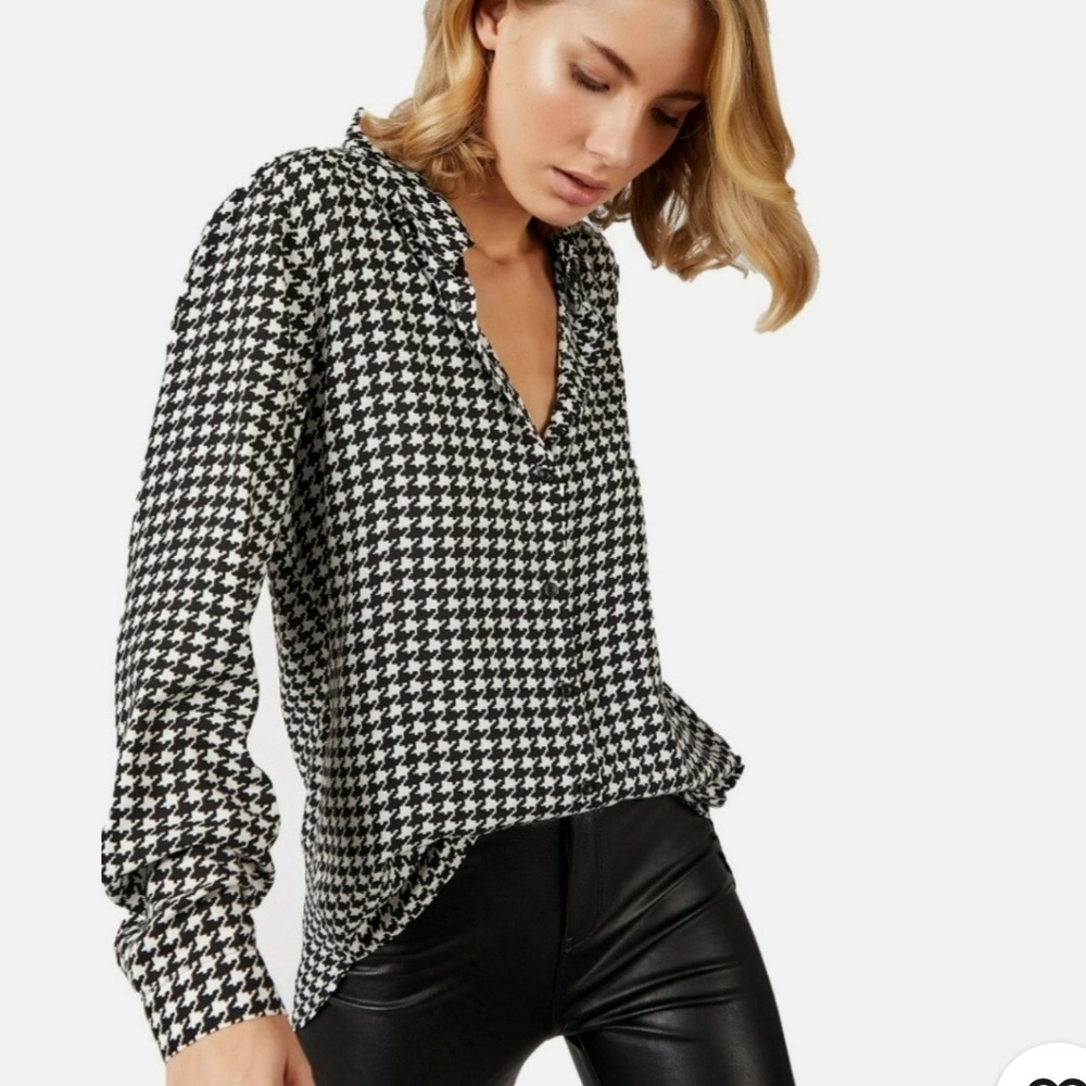 Big Dart black and white Button-Down Shirt